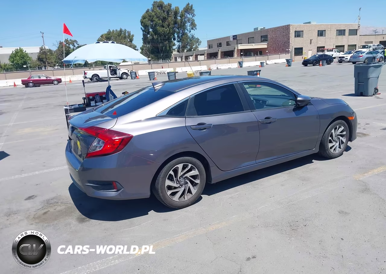 2017 Honda Civic Ex VIN:19XFC2F79HE231029 - 4