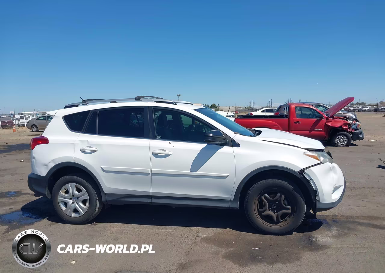 2015 Toyota Rav4 Le VIN:JTMZFREV3FD078644 - 14