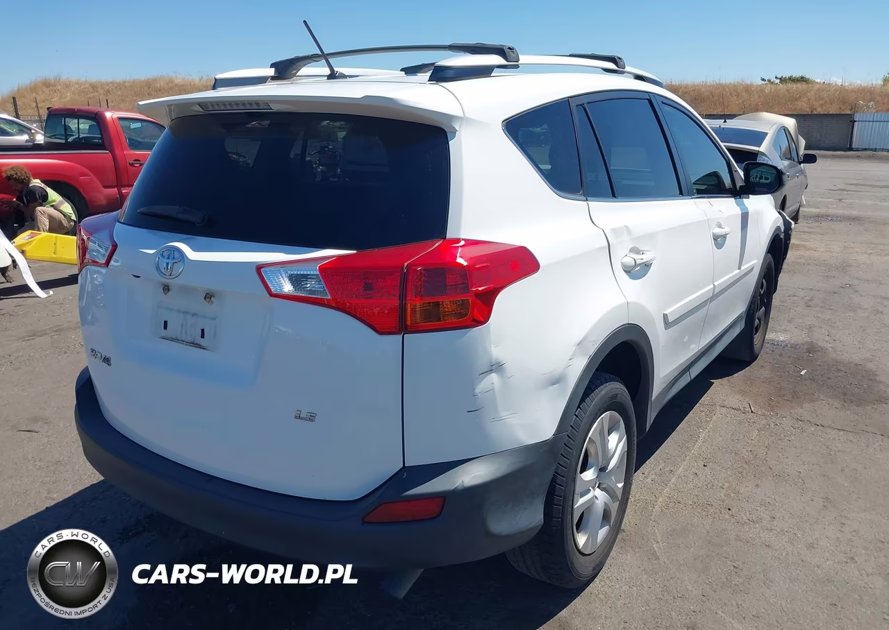 2015 Toyota Rav4 Le VIN:JTMZFREV3FD078644 - 4