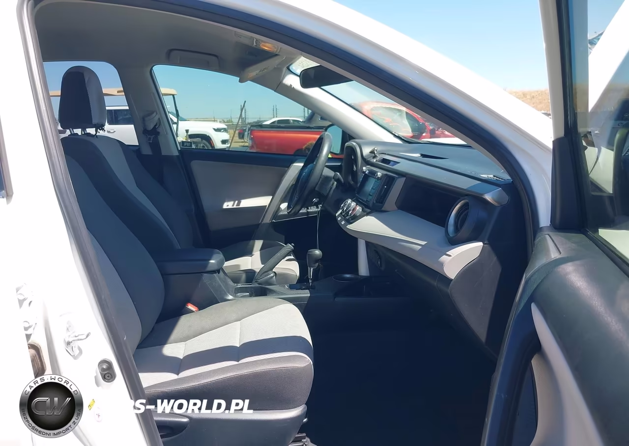 2015 Toyota Rav4 Le VIN:JTMZFREV3FD078644 - 5