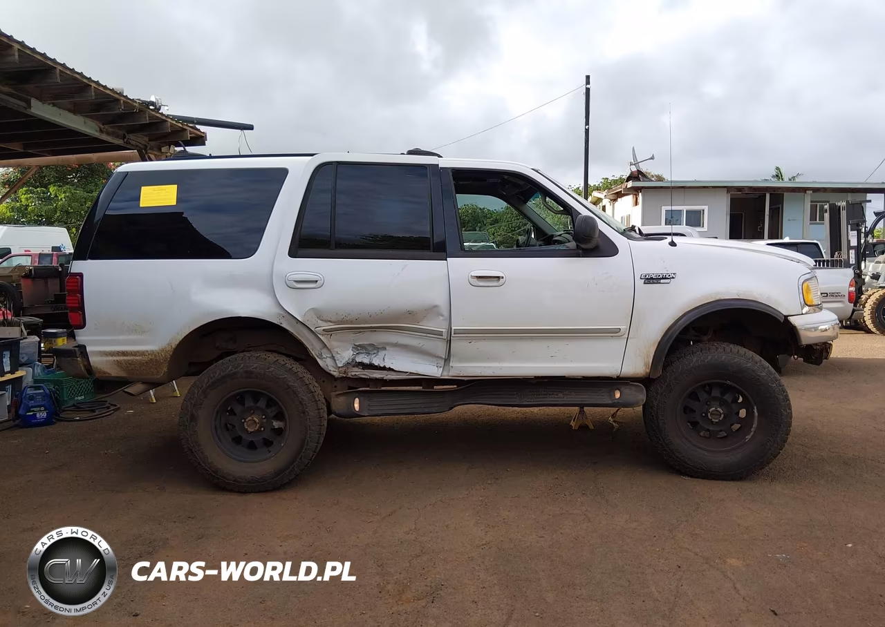 1999 Ford Expedition Eddie Bauer-Xlt VIN:1FMPU18L4XLB06978 - 13