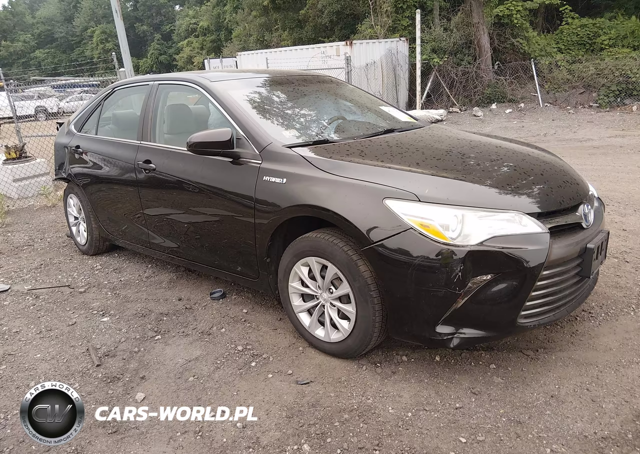 2016 Toyota Camry Hybrid Le