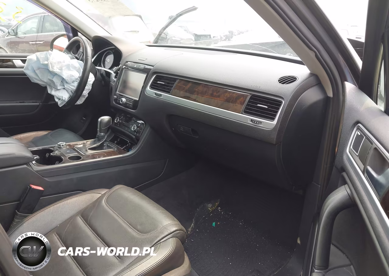 2013 Volkswagen Touareg Tdi Executive VIN:WVGEP9BP2DD005999 - 5