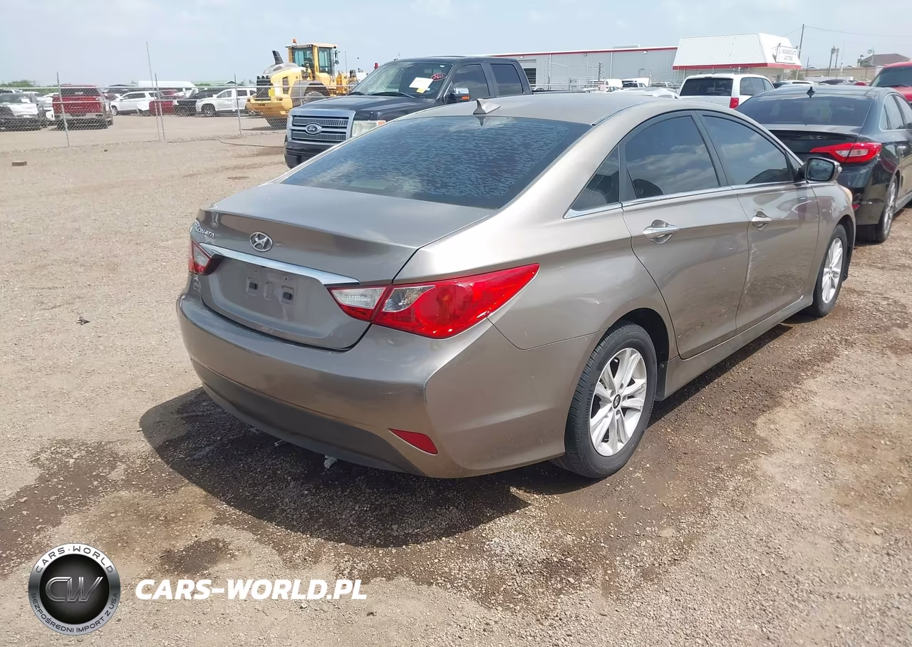 2014 Hyundai Sonata Gls VIN:5NPEB4AC4EH921907 - 4