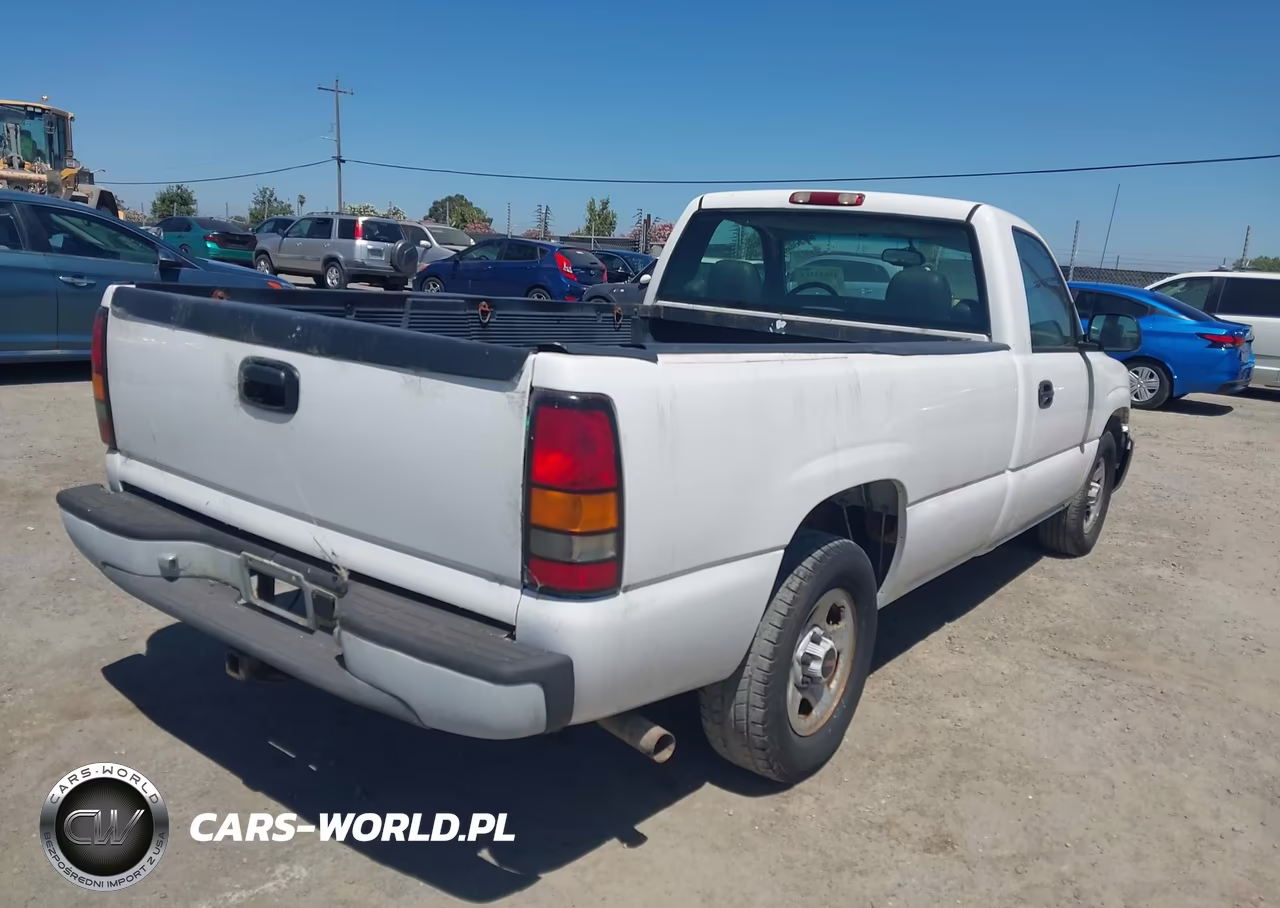 2004 GMC Sierra 1500 Work Truck VIN:1GTEC14V84Z900042 - 4