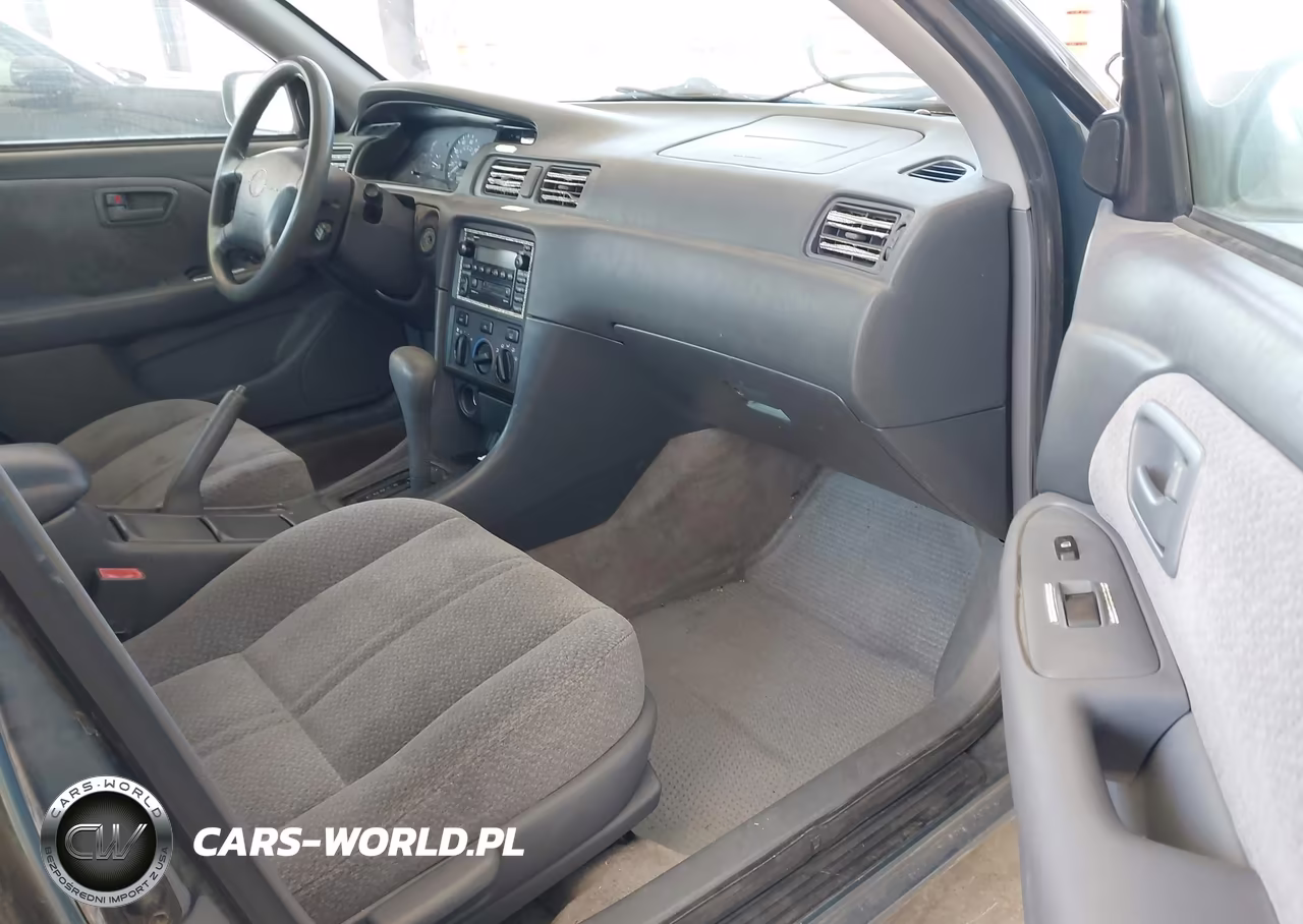 2000 Toyota Camry Le VIN:JT2BG22K7Y0409048 - 5