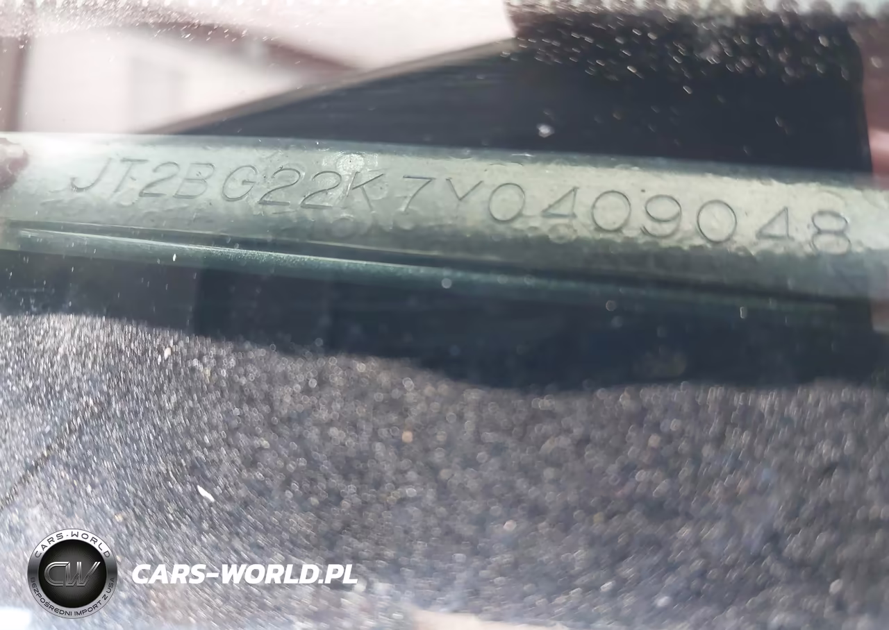 2000 Toyota Camry Le VIN:JT2BG22K7Y0409048 - 9
