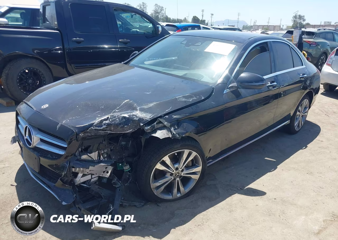 2017 Mercedes-Benz C 300 VIN:55SWF4JB4HU232693 - 2