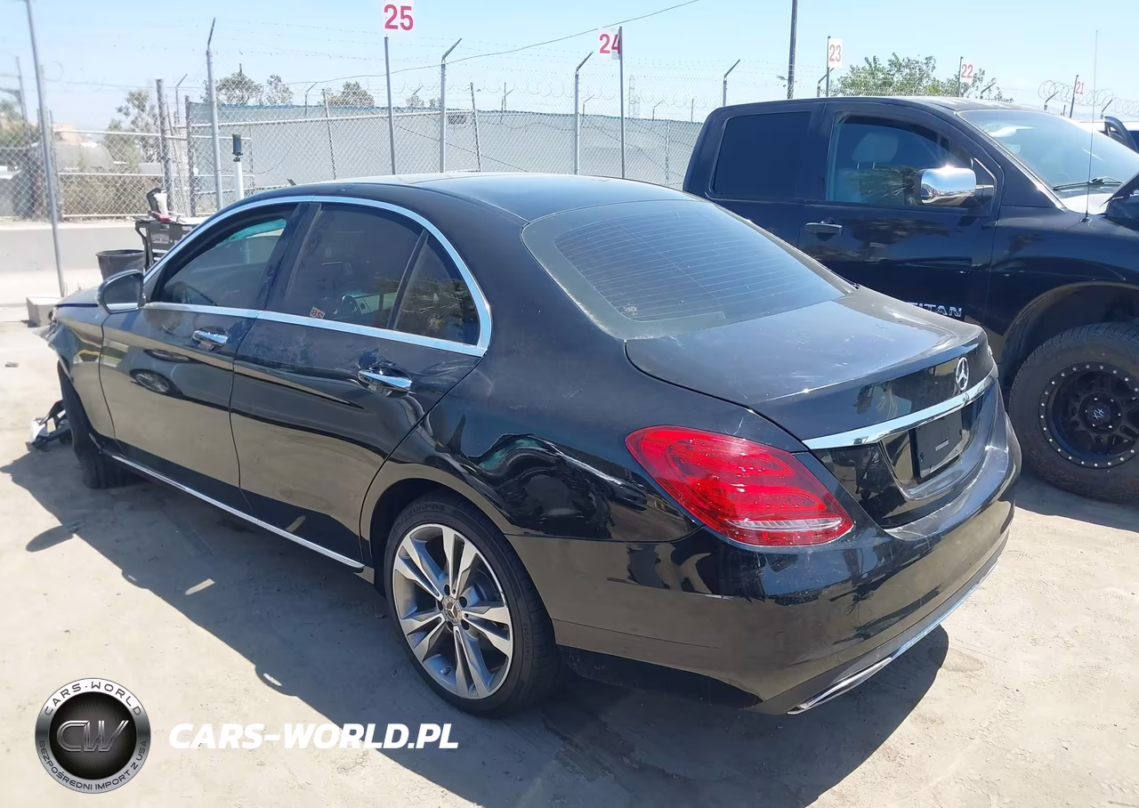 2017 Mercedes-Benz C 300 VIN:55SWF4JB4HU232693 - 3