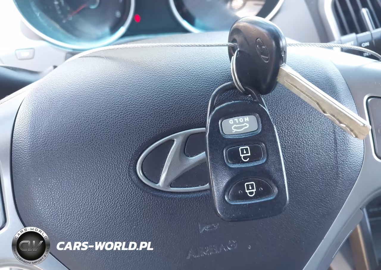 2012 Hyundai Tucson Gls VIN:KM8JUCAC1CU531865 - 11