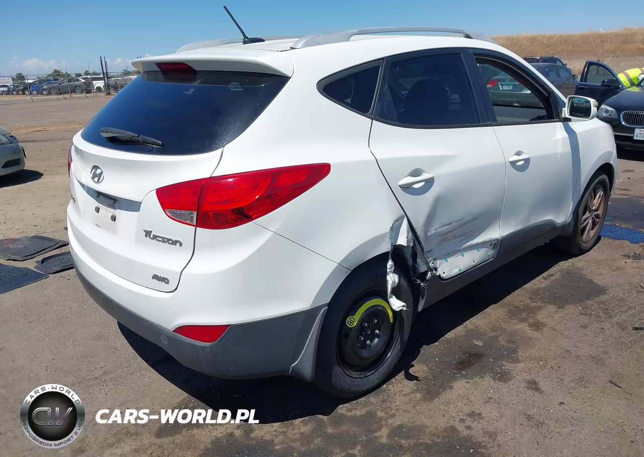 2012 Hyundai Tucson Gls VIN:KM8JUCAC1CU531865 - 4