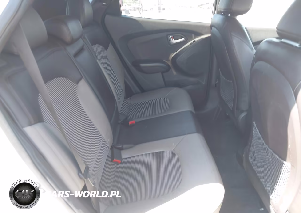 2012 Hyundai Tucson Gls VIN:KM8JUCAC1CU531865 - 8