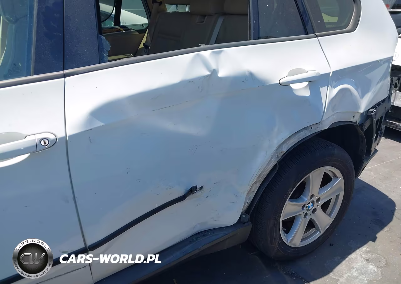 2011 BMW X5 xDrive35D VIN:5UXZW0C51BL371228 - 6