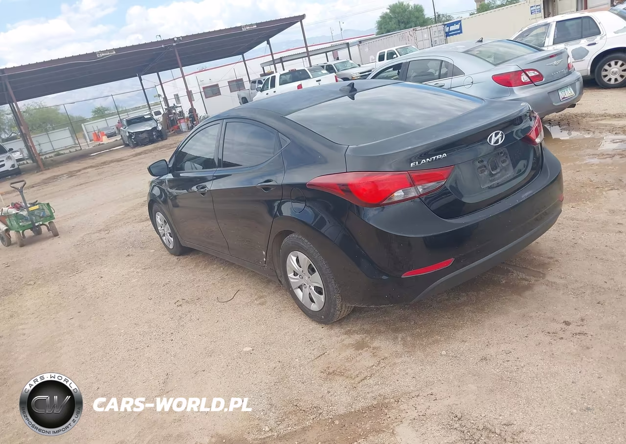 2016 Hyundai Elantra Se VIN:5NPDH4AE9GH758380 - 3