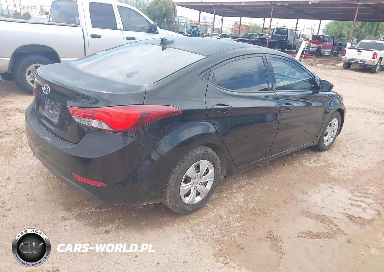 2016 Hyundai Elantra Se VIN:5NPDH4AE9GH758380 - 4