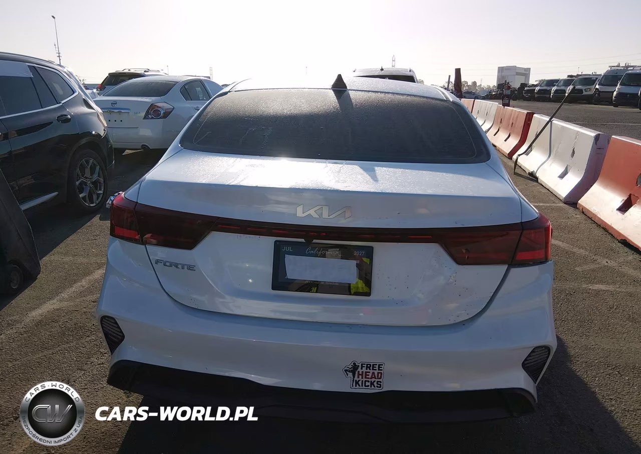 2024 Kia Forte Lxs VIN:3KPF24AD1RE794153 - 15