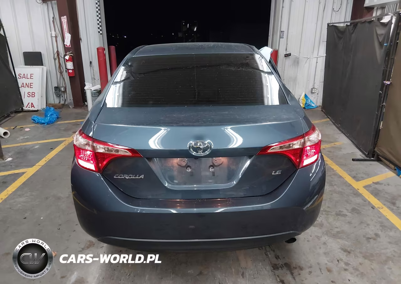2019 Toyota Corolla Le VIN:5YFBURHE2KP858807 - 17