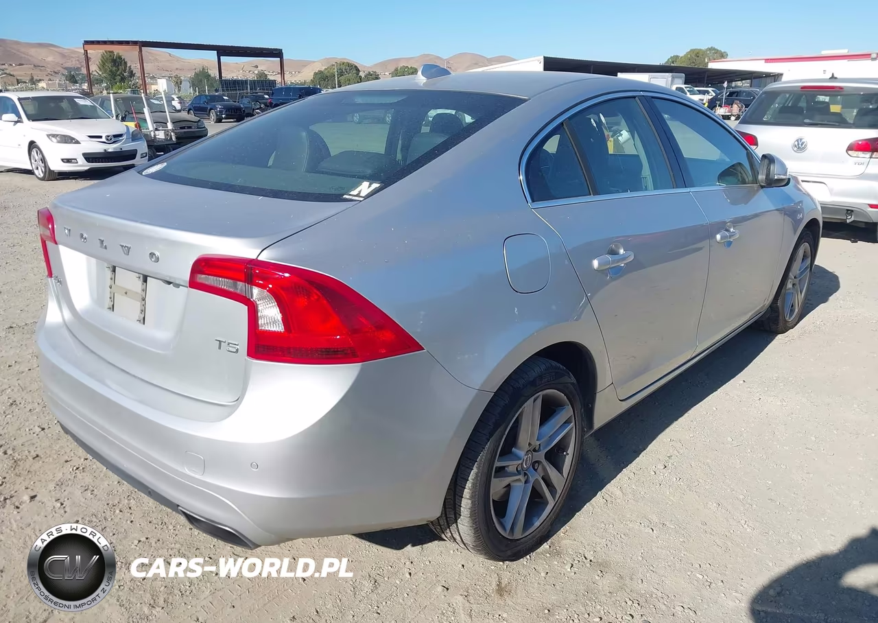 2014 Volvo S60 T5 VIN:YV1612FS4E2276831 - 4