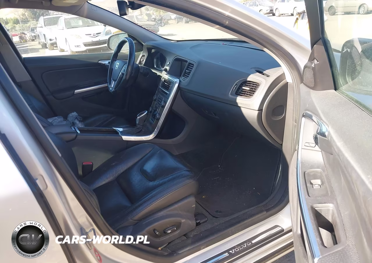 2014 Volvo S60 T5 VIN:YV1612FS4E2276831 - 5