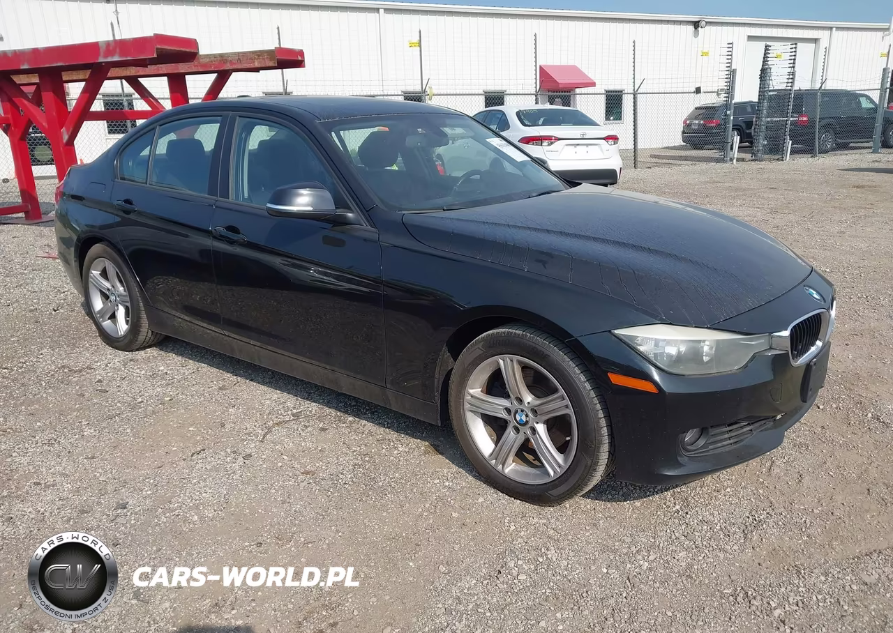 2013 BMW 328I xDrive – zdjęcie 1 z 12