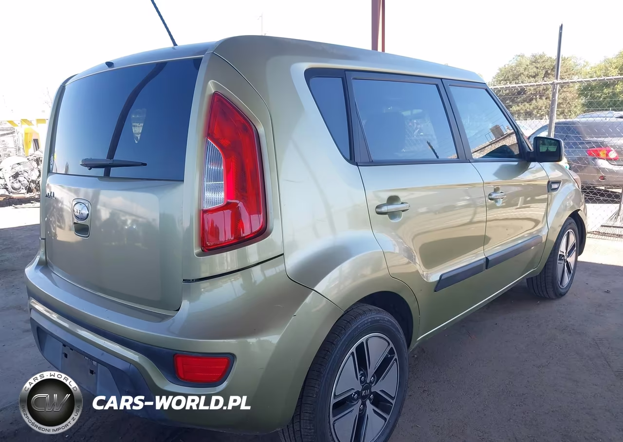 2013 Kia Soul VIN:KNDJT2A57D7624277 - 4