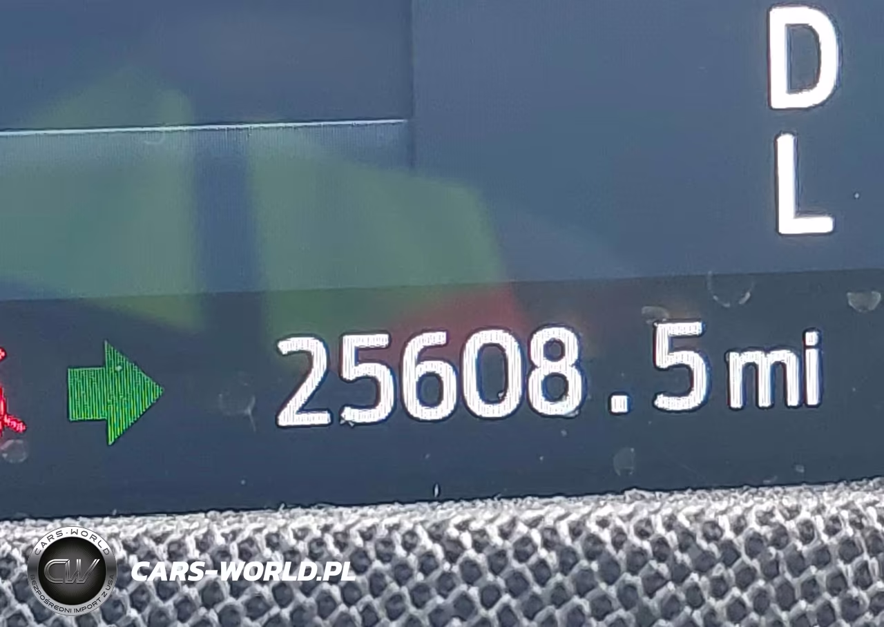 2022 Ford Mustang Mach-E Premium VIN:3FMTK3R79NMA31210 - 16