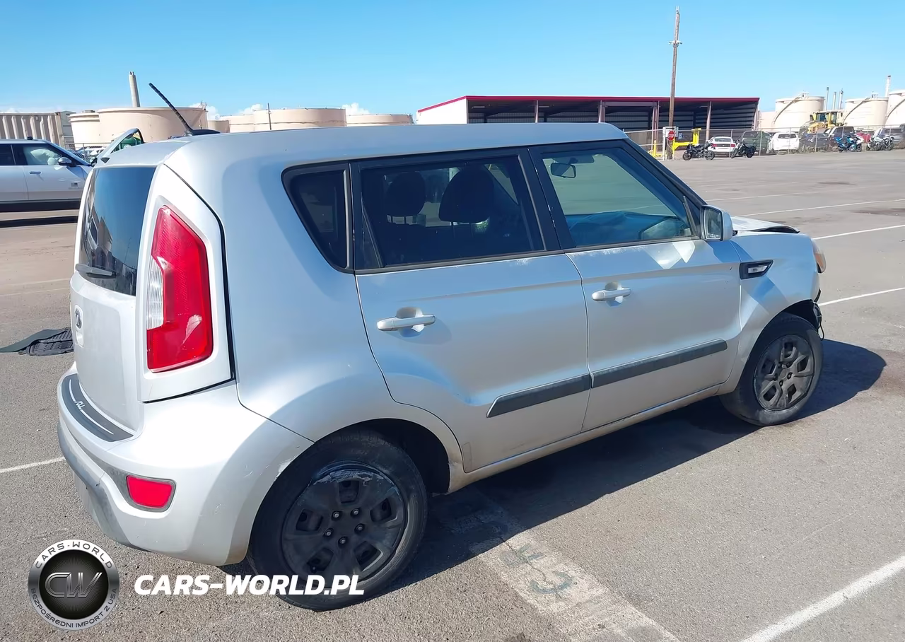 2013 Kia Soul VIN:KNDJT2A51D7510291 - 4