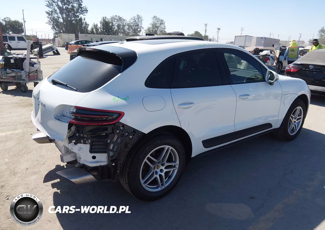 2017 Porsche Macan VIN:WP1AA2A56HLB81749 - 4