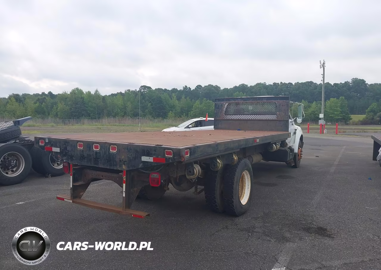 2000 Ford F-650 Xl-Xlt VIN:3FDNF652XYMA63130 - 4