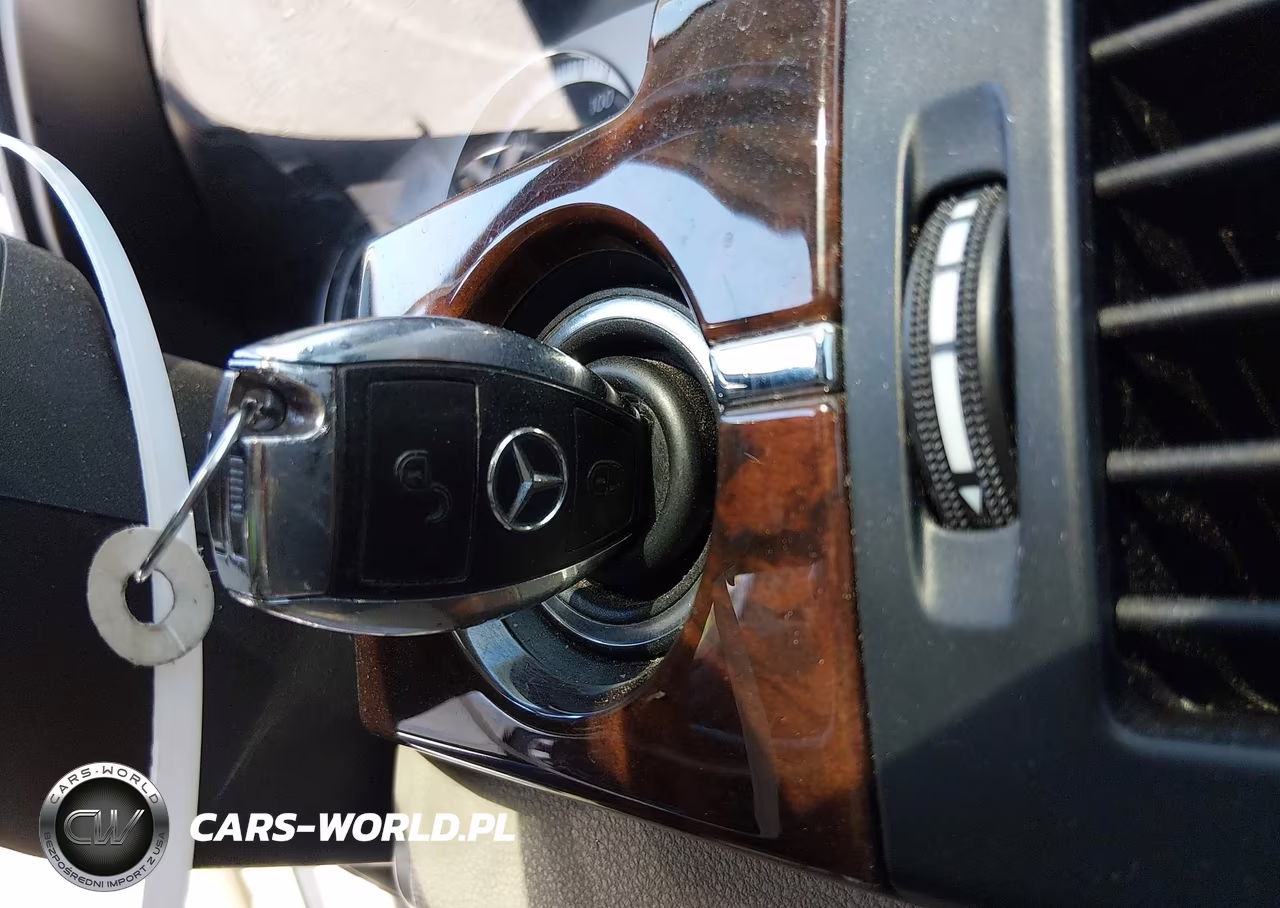 2010 Mercedes-Benz Glk 350 4Matic VIN:WDCGG8HB0AF434197 - 11