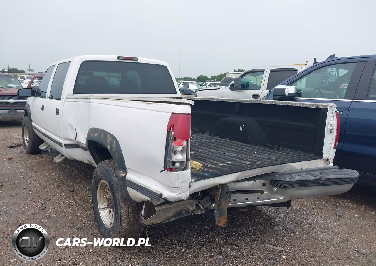 1998 Chevrolet K3500 VIN:1GCHK33J2WF048270 - 3