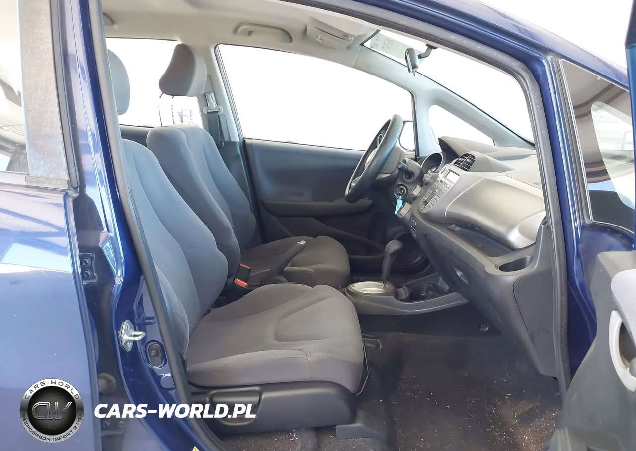 2011 Honda Fit VIN:JHMGE8H32BC019498 - 5