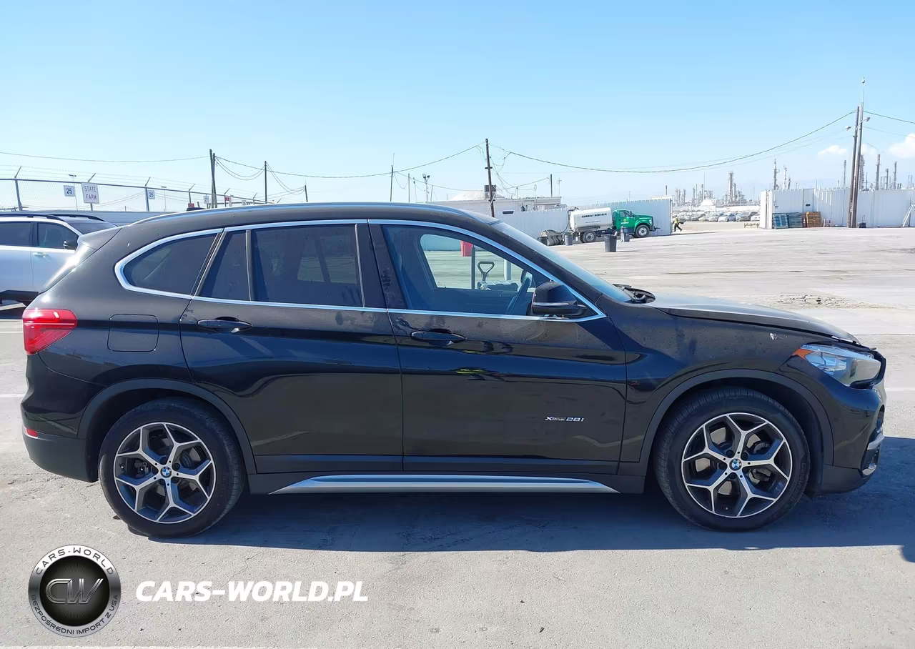 2016 BMW X1 xDrive28I VIN:WBXHT3C35G5E55849 - 13