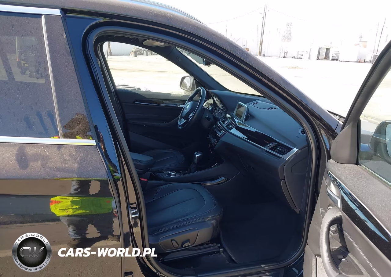 2016 BMW X1 xDrive28I VIN:WBXHT3C35G5E55849 - 5