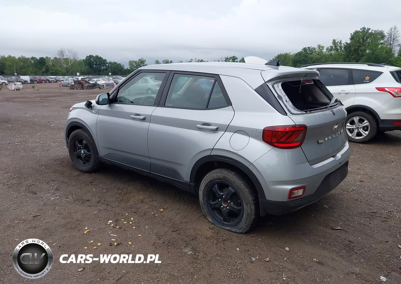 2021 Hyundai Venue Se VIN:KMHRB8A32MU075477 - 3