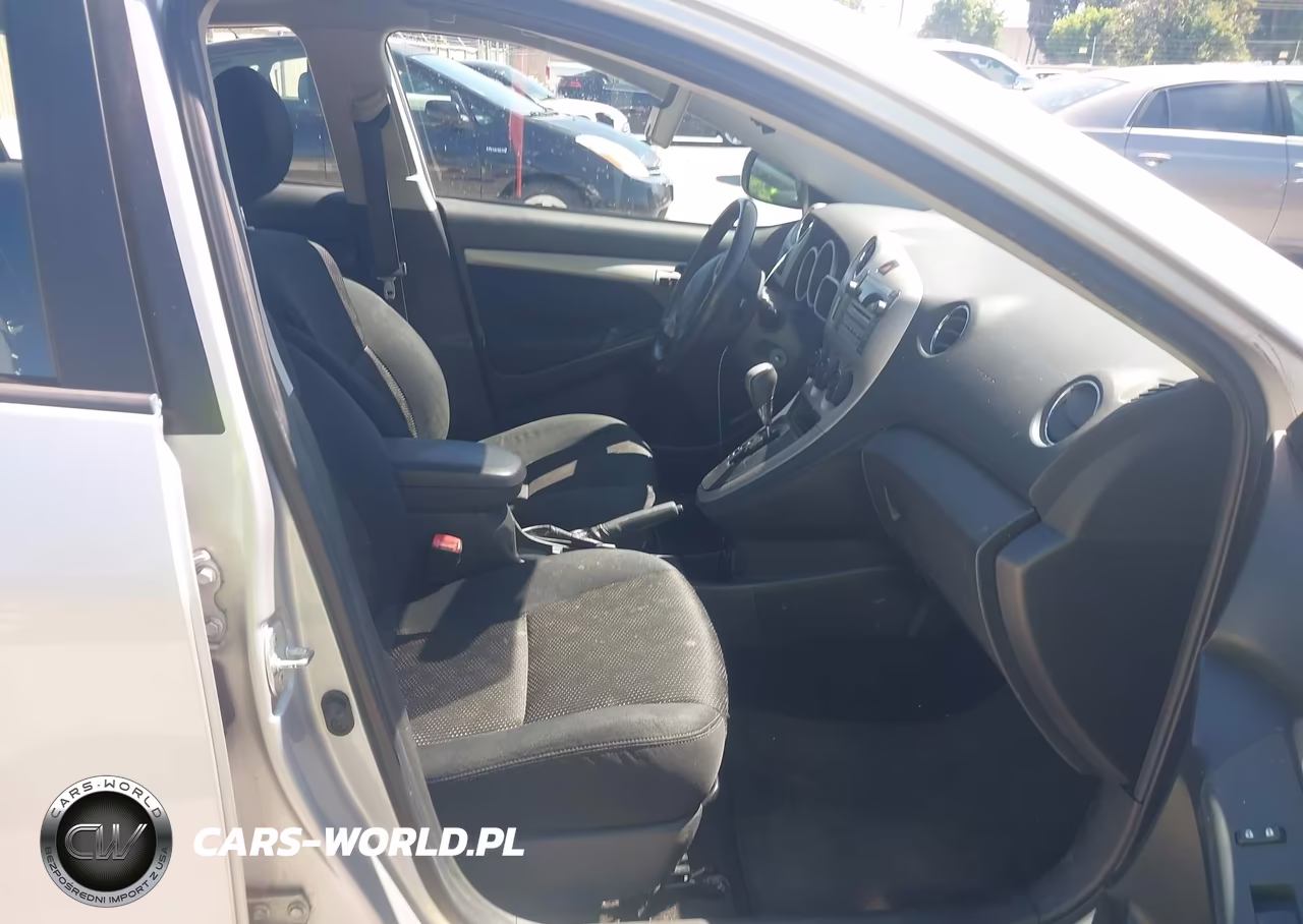 2009 Pontiac Vibe VIN:5Y2SP670X9Z452804 - 5