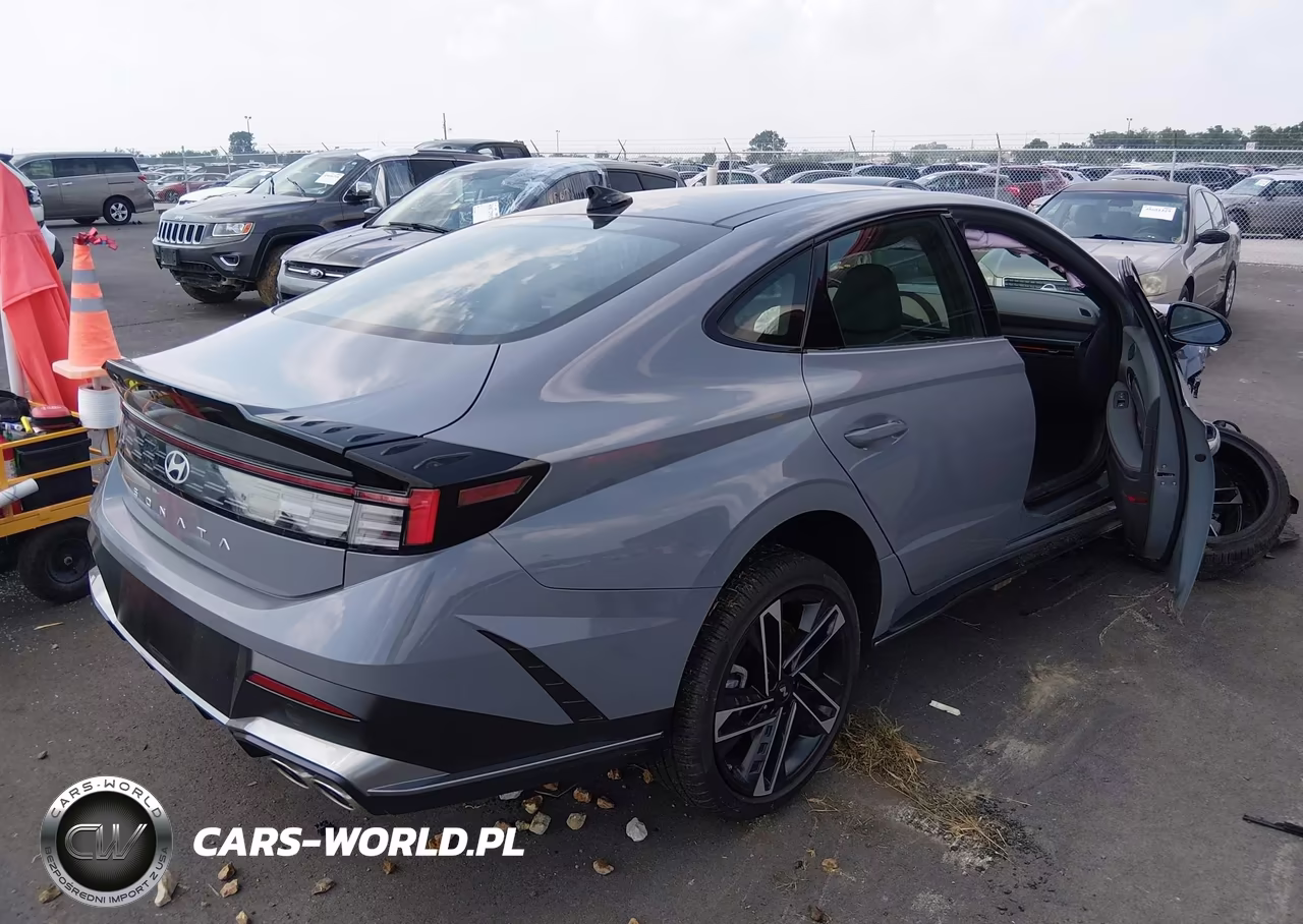 2026 Hyundai Sonata N Line VIN:KMHL54JC2TA548347 - 4
