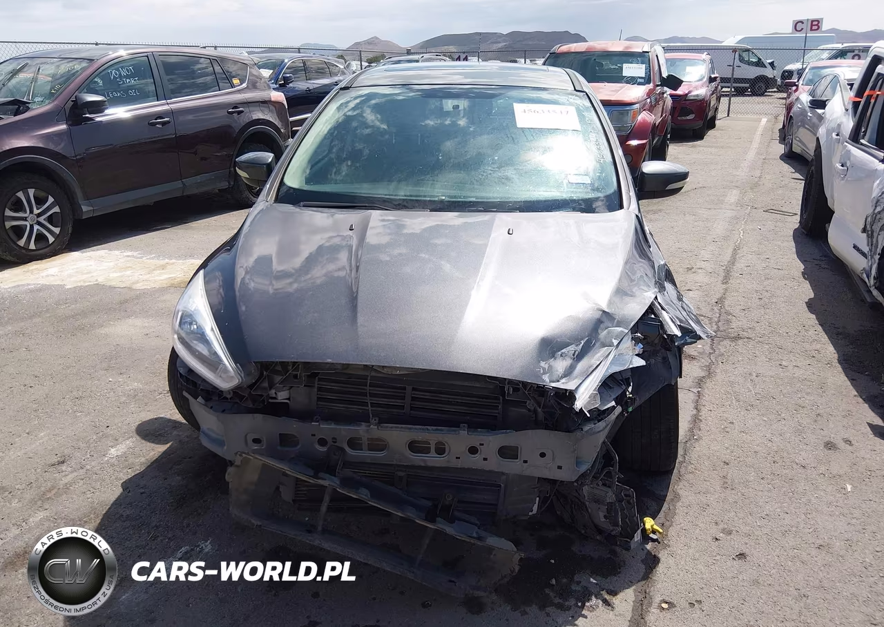 2018 Ford Focus Titanium VIN:1FADP3N2XJL224228 - 13