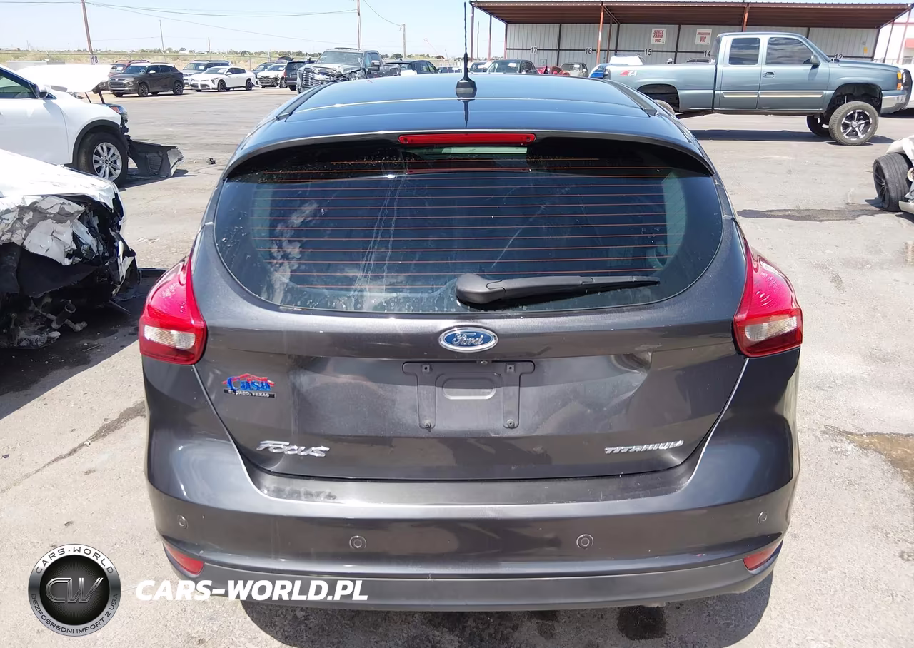 2018 Ford Focus Titanium VIN:1FADP3N2XJL224228 - 17