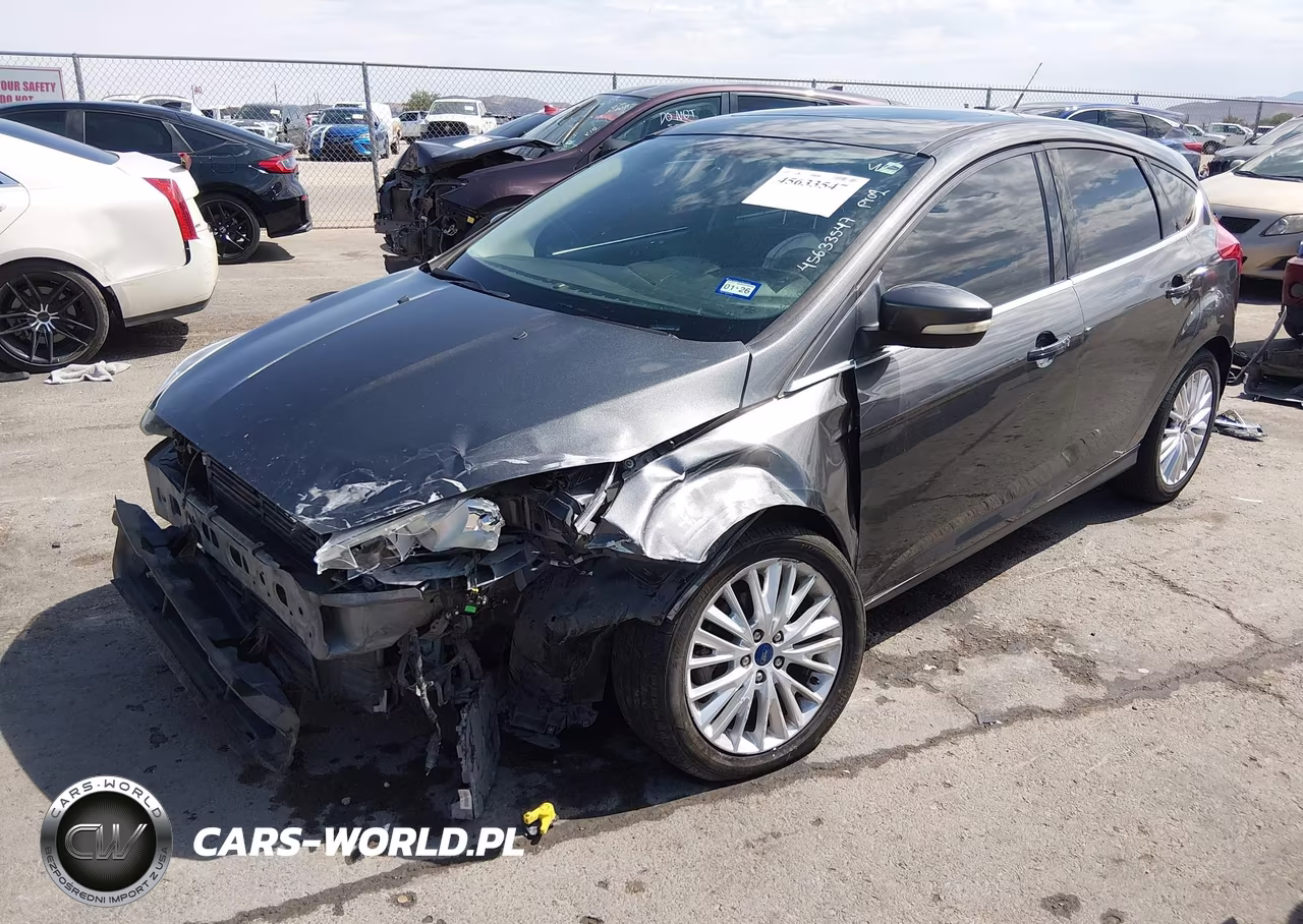 2018 Ford Focus Titanium VIN:1FADP3N2XJL224228 - 2