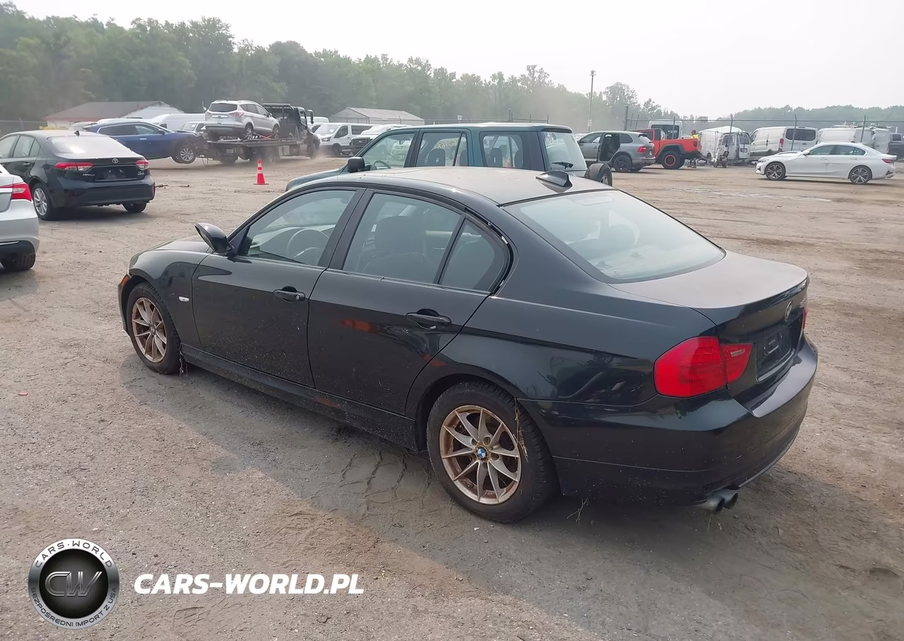 2010 BMW 328I xDrive VIN:WBAPK7C52AA460049 - 3