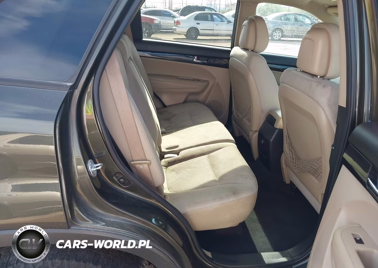 2011 Kia Sorento Lx VIN:5XYKT3A17BG154145 - 8