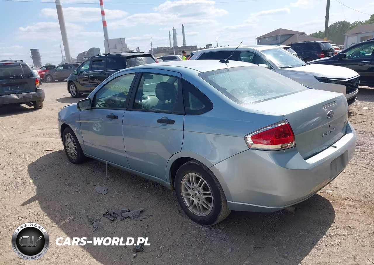 2009 Ford Focus Se VIN:1FAHP35N49W136152 - 3