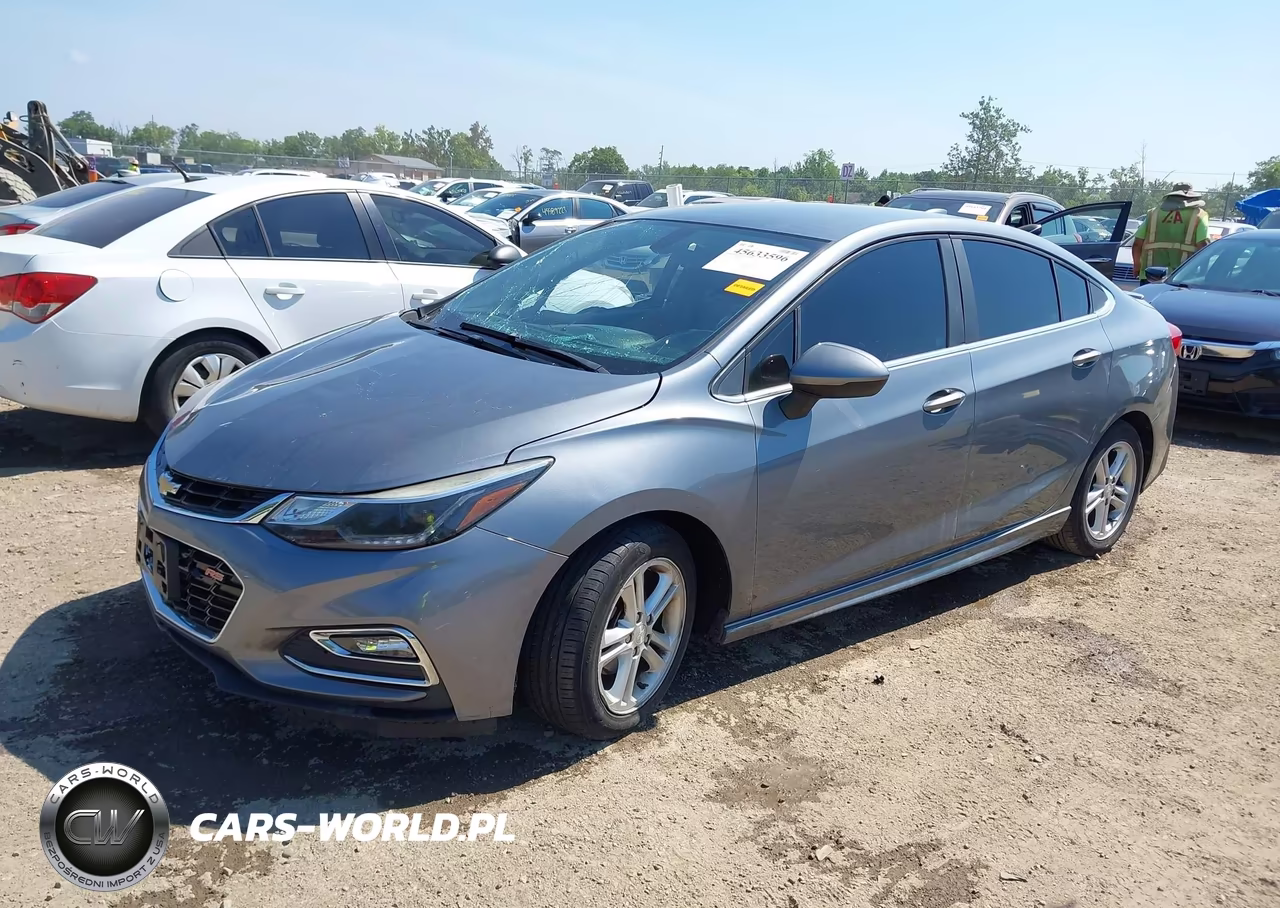 2018 Chevrolet Cruze Lt Auto VIN:1G1BE5SM0J7196286 - 2
