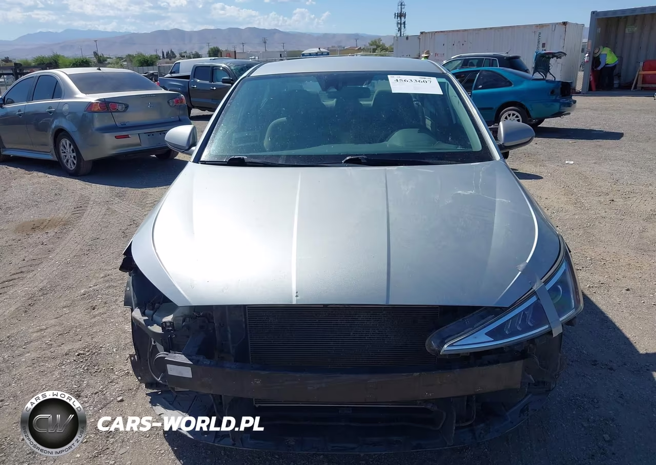 2020 Hyundai Elantra Sel VIN:5NPD84LF0LH570167 - 13