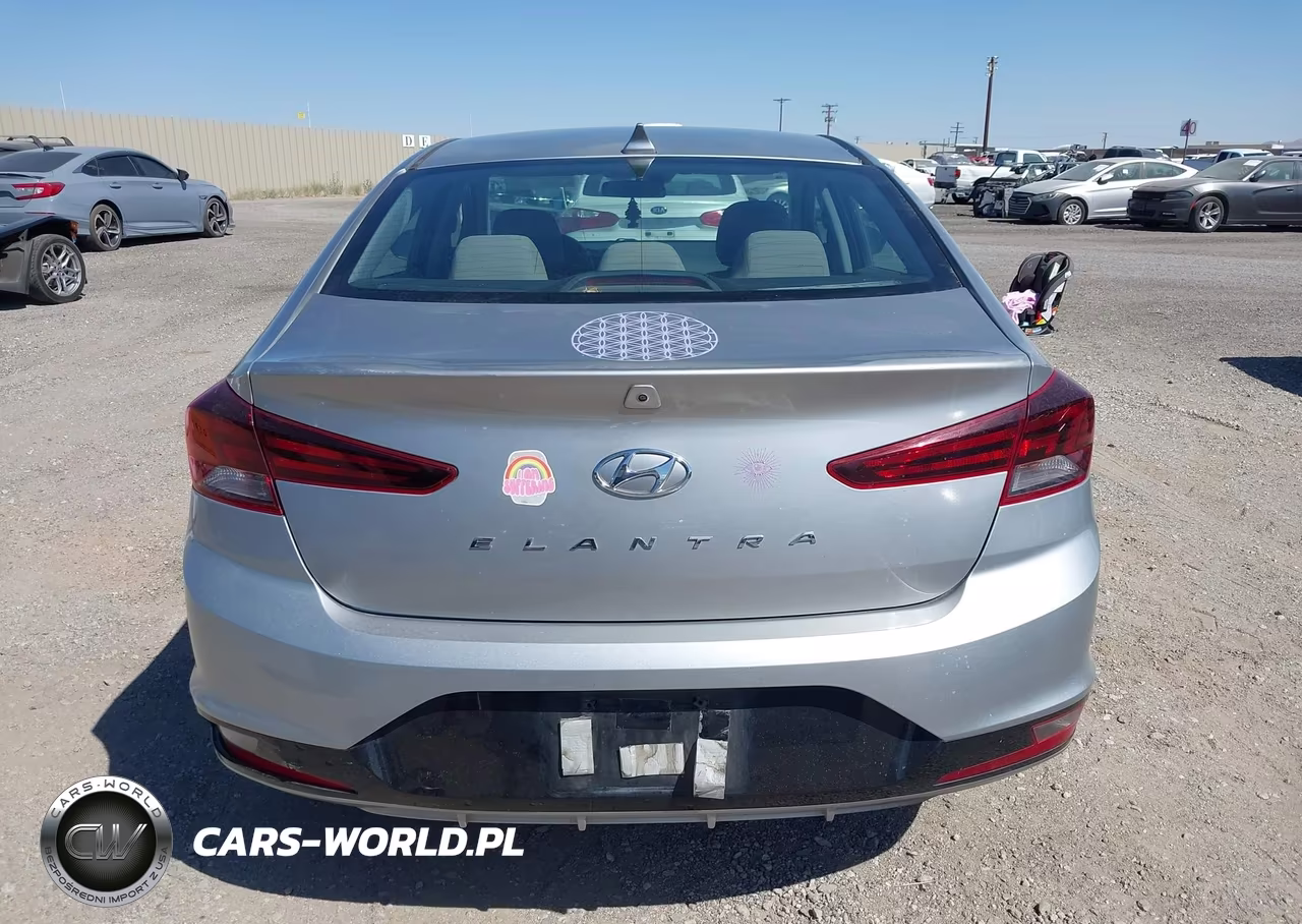 2020 Hyundai Elantra Sel VIN:5NPD84LF0LH570167 - 17