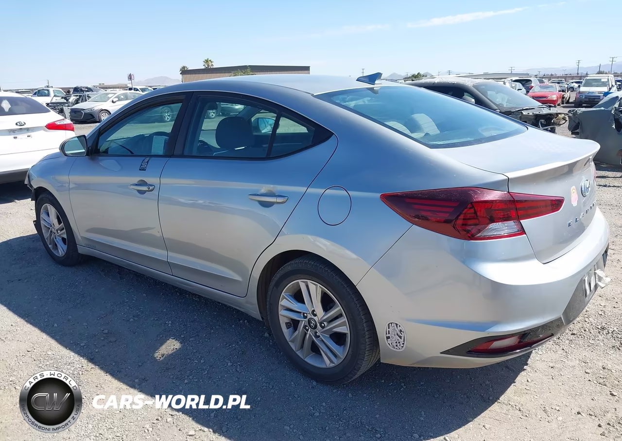 2020 Hyundai Elantra Sel VIN:5NPD84LF0LH570167 - 3