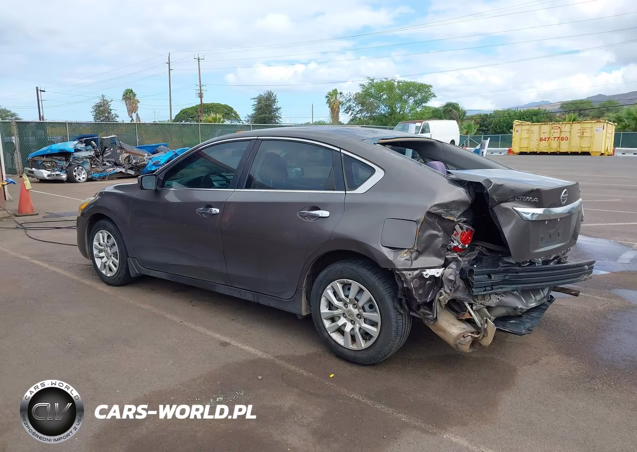 2015 Nissan Altima 2.5 S VIN:1N4AL3AP1FC240325 - 3