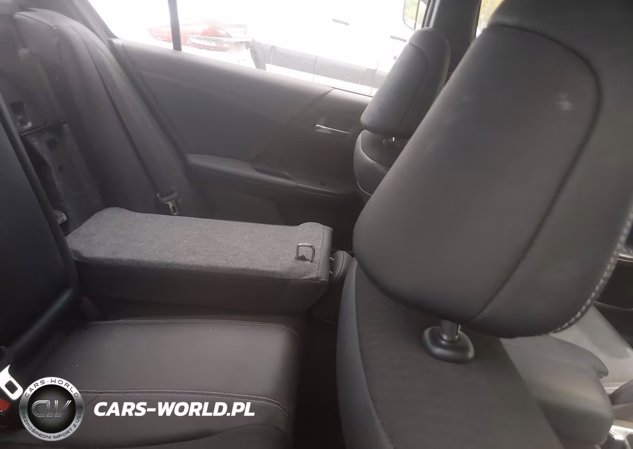 2016 Honda Accord Sport VIN:1HGCR2F55GA241057 - 8