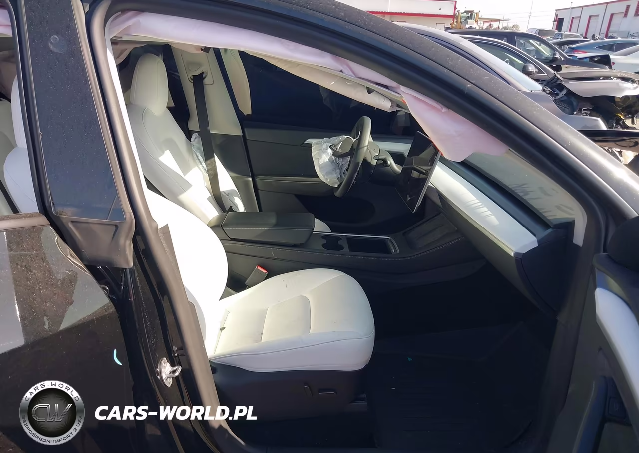 2024 Tesla Model Y Long Range Dual Motor All-Wheel Drive VIN:7SAYGDEE7RA246195 - 5